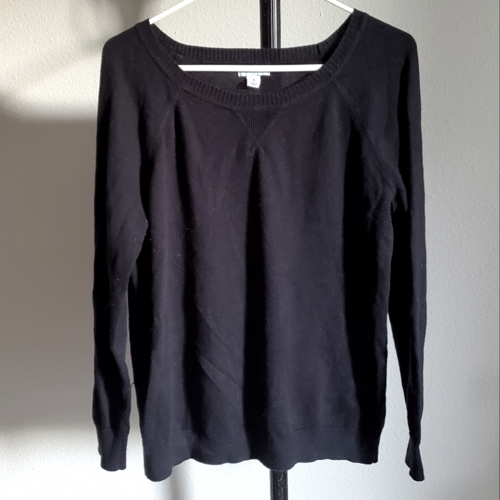 Old navy sweater